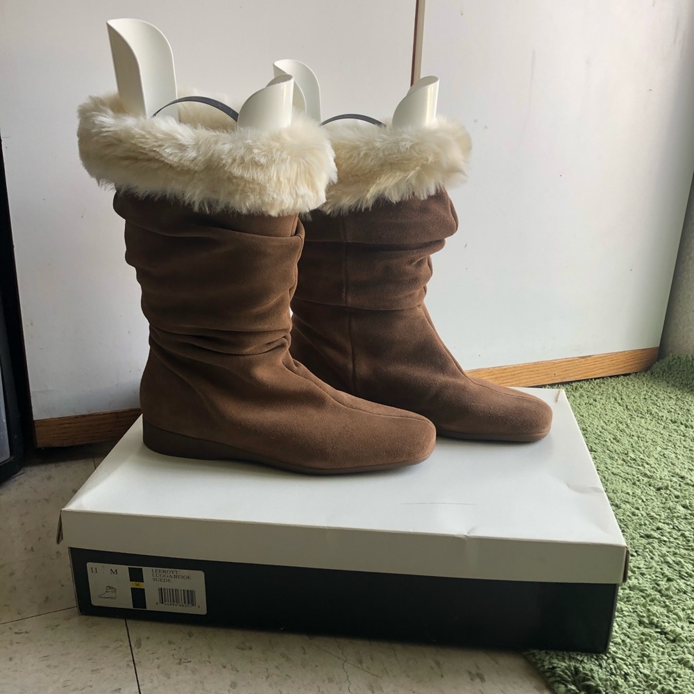 Easy Spirit Suede Winter Boots Beige